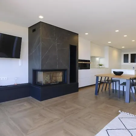Apartment Lets Holidays Modern Sea Views