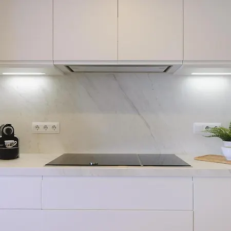 Lets Holidays Modern Sea Views Апартаменты Тосса-де-Мар