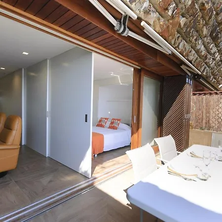 Lets Holidays Modern Sea Views Apartment