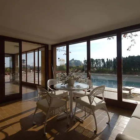 Lets Holidays Modern Sea Views Apartment *